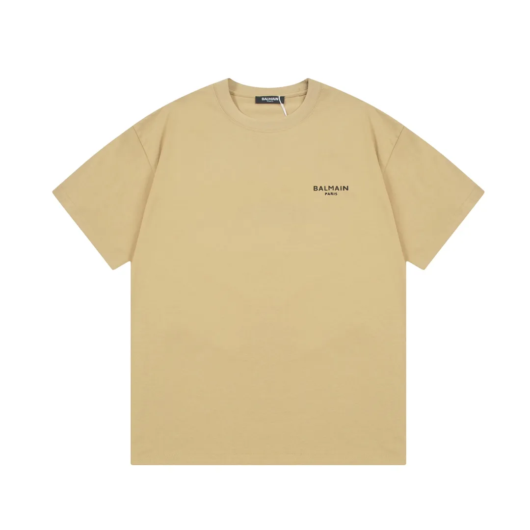 BALMAIN Simple small letter print Large Logo logo exquisitely upgraded, inspired by Retro original fabric in the 1980s Official Same Style short-sleeved T-shirt Customized Ketong vat-dyed fabric Very comfortable to the touch Latest brick cabinet synchronization for spring and summer Fashionable and personalized Super Versatile good-looking Very suitable for both men and women A must-have style Hang tag Collar label Washed wheat Complete with three labels Color: Khaki Color Size: XS~L